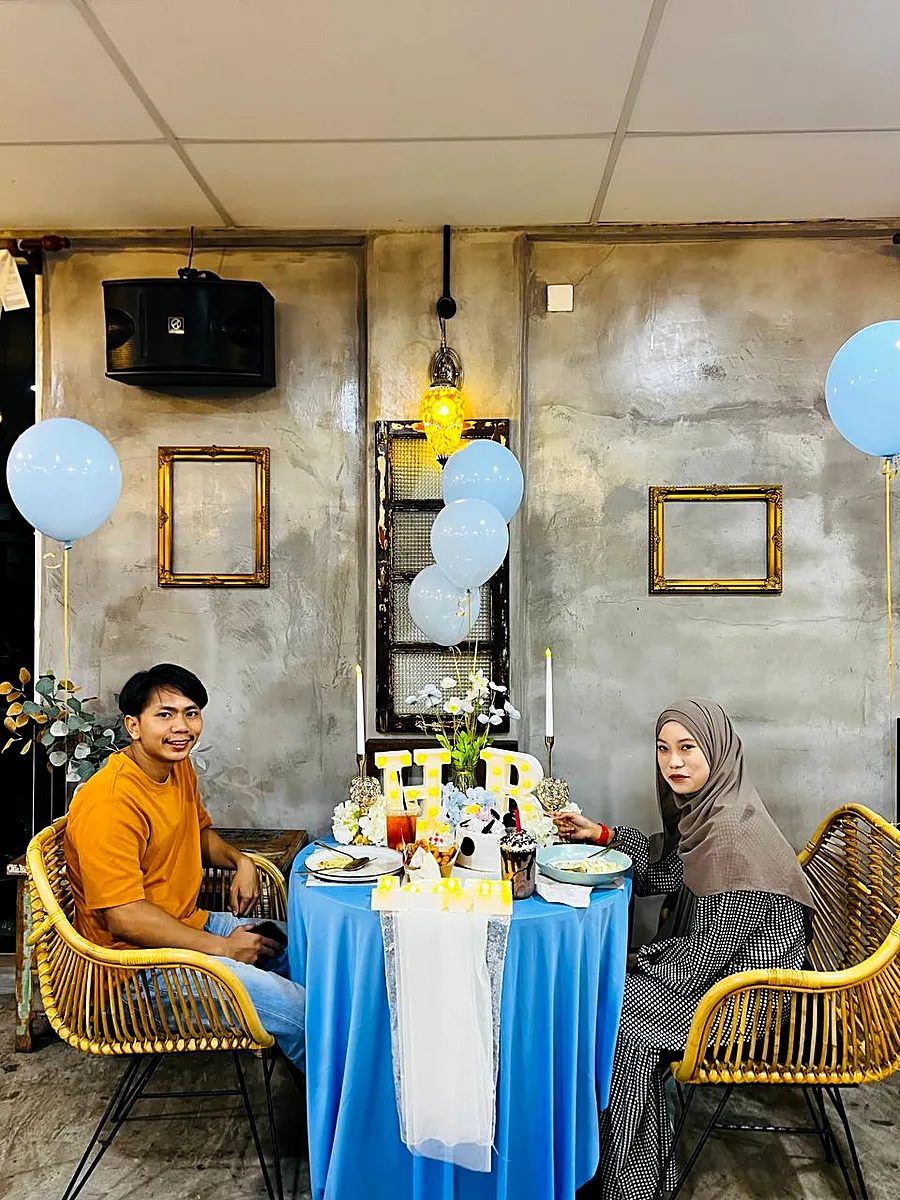 Sajian dan suasana terkini di Cabin Rose Station